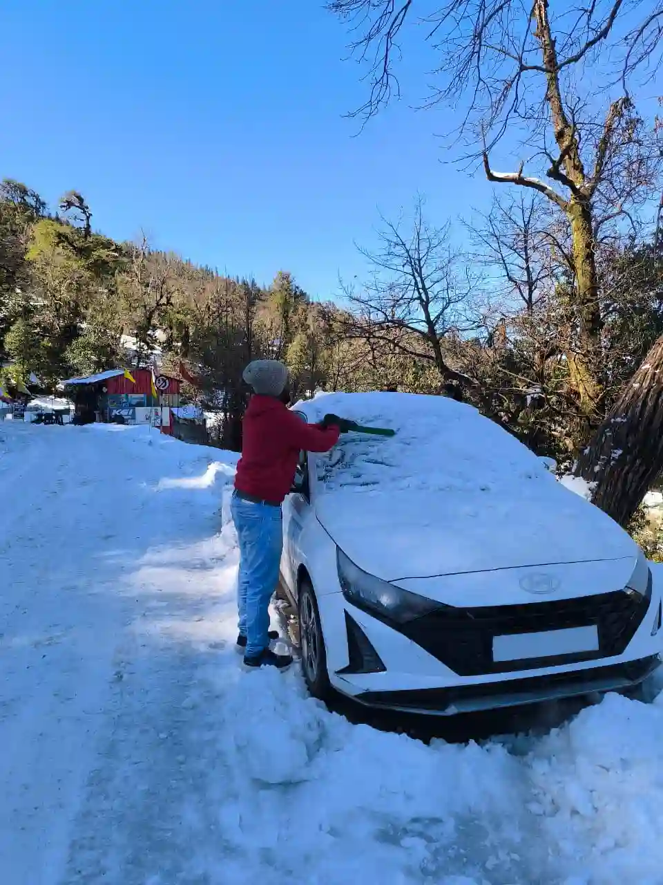 self drive car in chopta